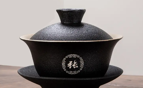打標(biāo)機(jī)在陶瓷行業(yè)中的應(yīng)用有哪些呢？  第2張
